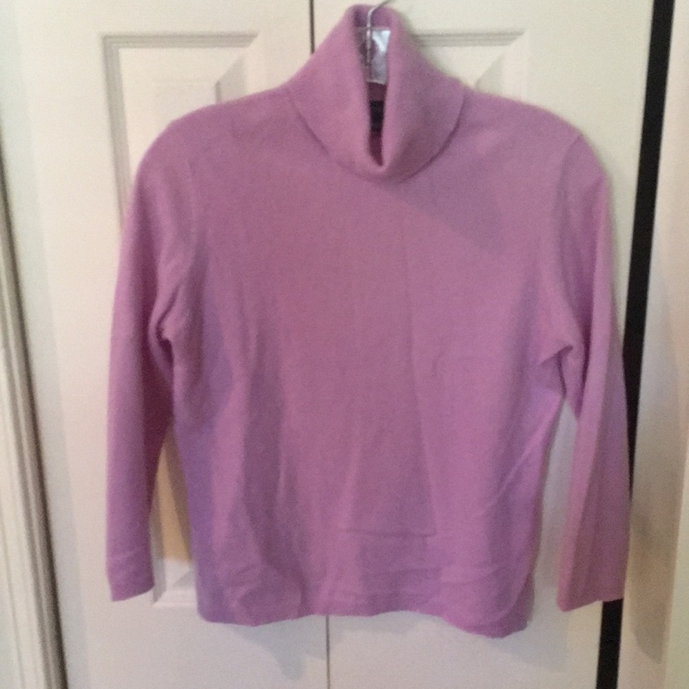 Ann Taylor 100% cashmere sweater size small